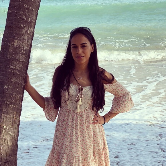 Meet your Posher, Paloma - Picture 1 of 1